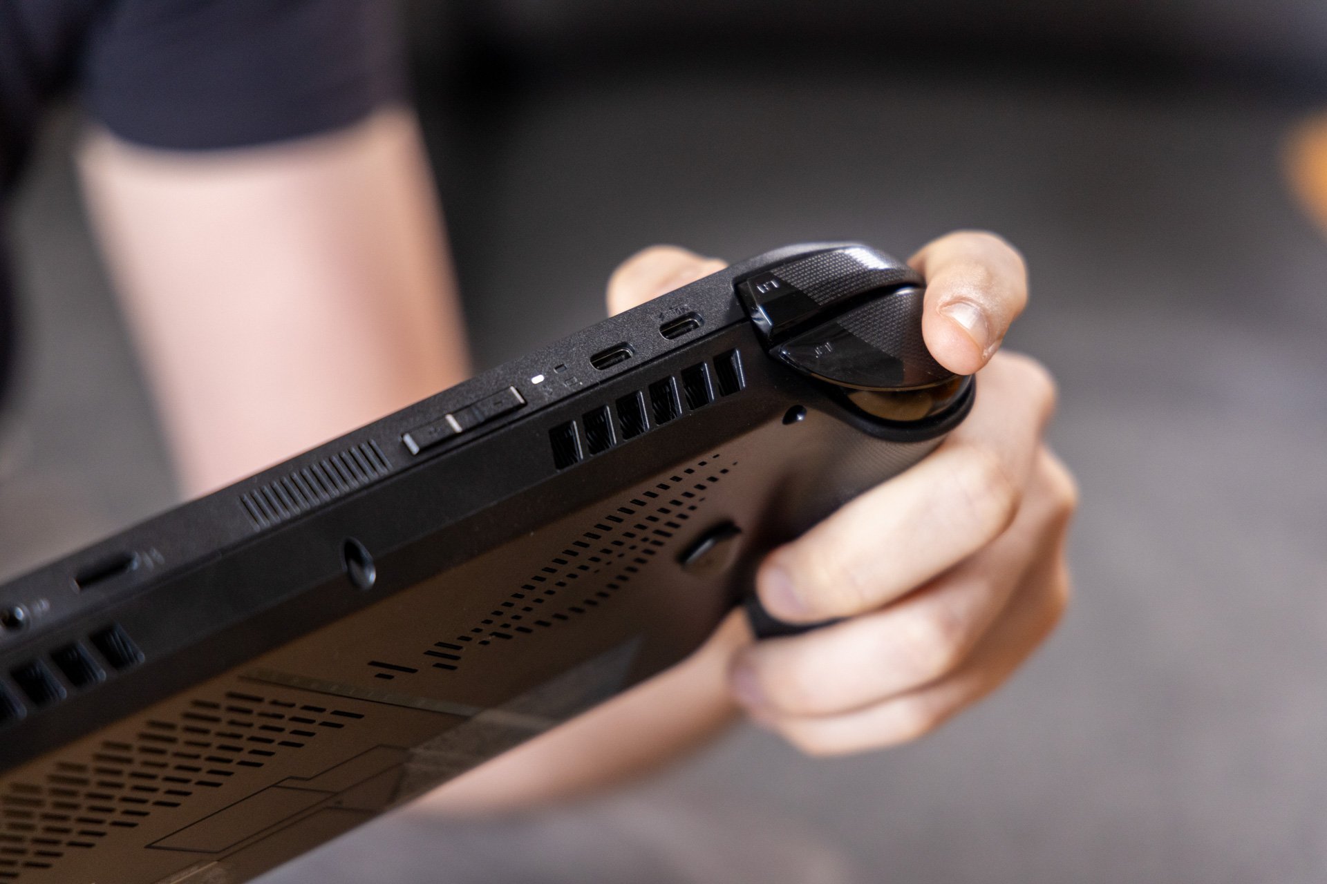 Asus ROG Xbox Ally X handheld hands-on