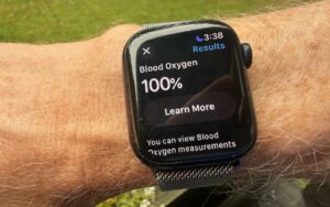 Blood-Oxygen-Monitoring-Returns-to-Recent-US-Apple-Watches-with.jpg